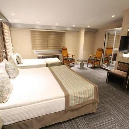 Hill House Hotel *